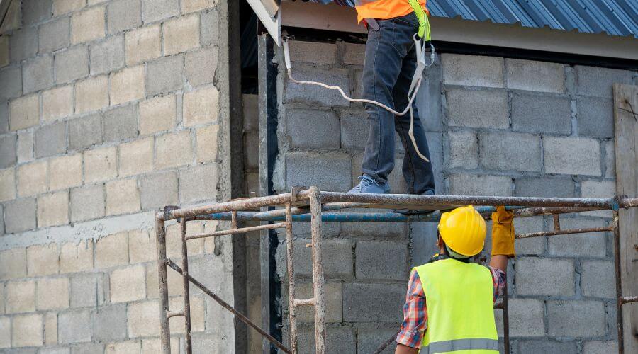 Expert Emergency Roof Repairs services in Blackwell, OK